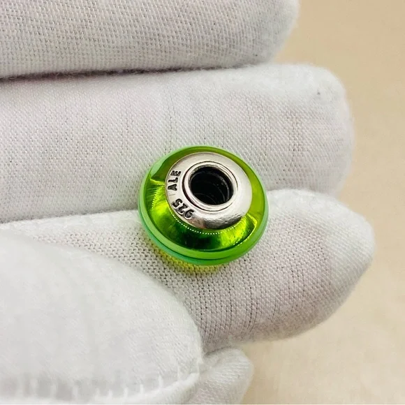 EUC Pandora 790615 Sterling Silver Green Murano Glass Ribbon Charm - Picture 6 of 7
